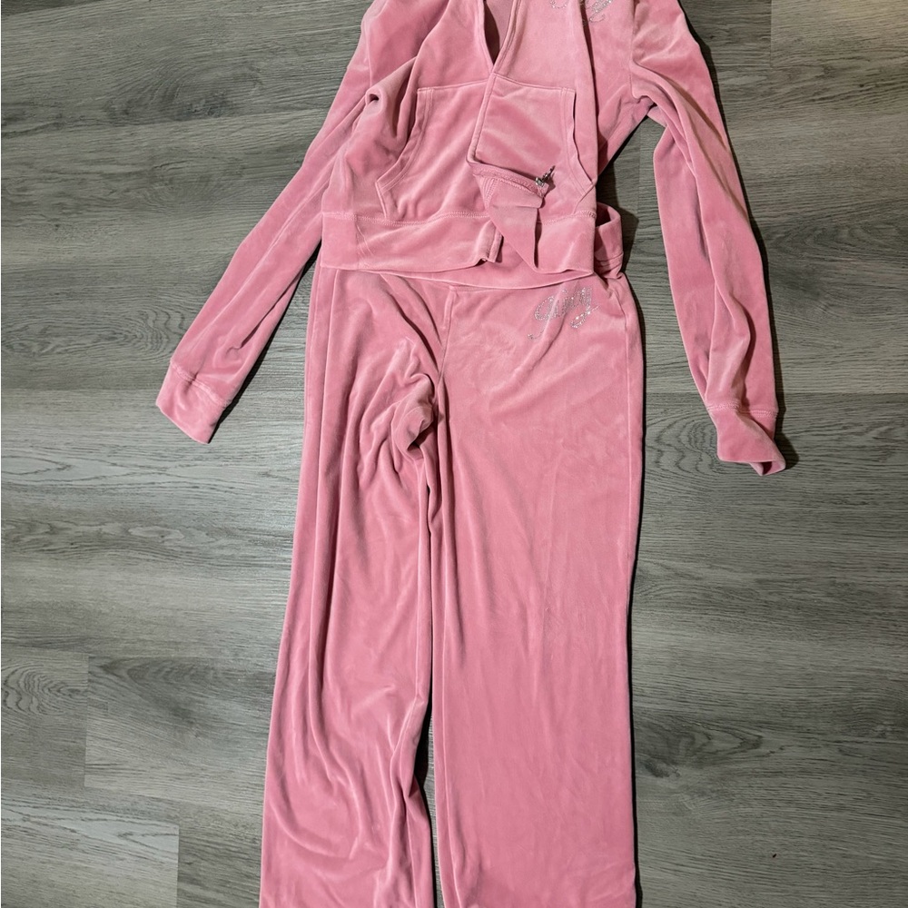 Juicy Couture Pink Velour Lounge Set,worn once